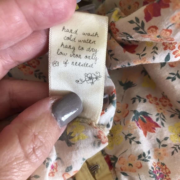 Scrapbook Originals Brown Yellow Orange Floral Top M Shirt Cold Shoulder - Picture 10 of 12